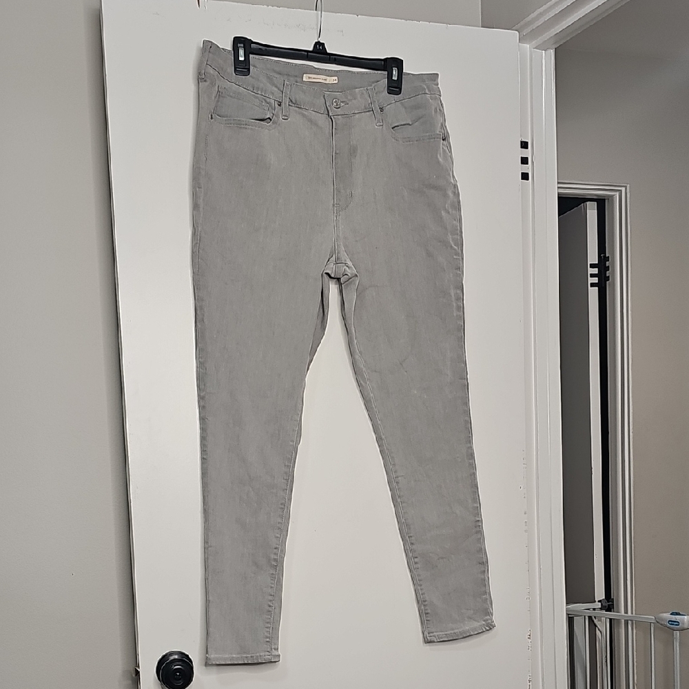 Levi's Women's Light Gray Skinny Jeans